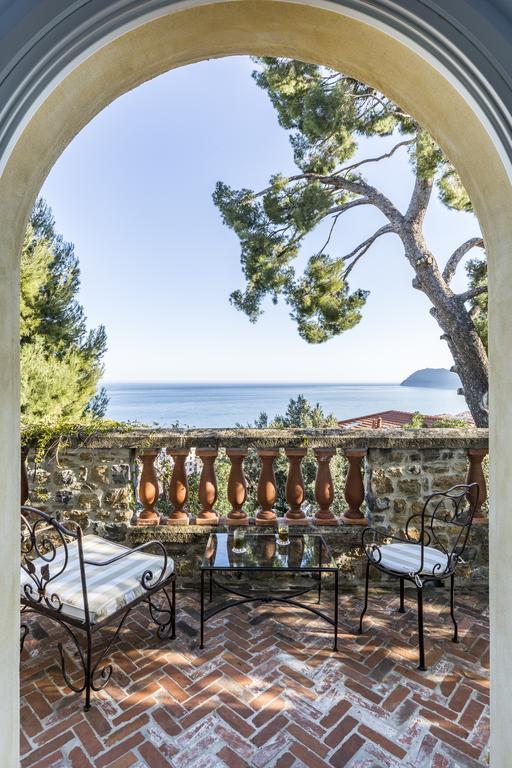 Villa Della Pergola Relais Et Chateaux Alassio Bagian luar foto